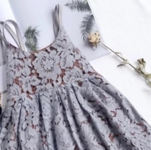 Girls Lace Dress - Picture 2 of 7